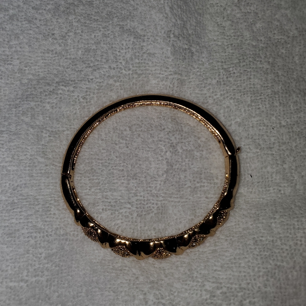 Bracelet - Picture 2 of 3